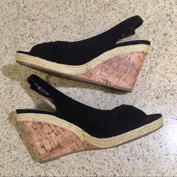 seychelles black wedges